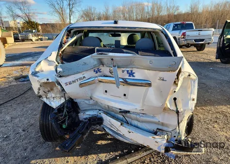 2011 Nissan Sentra 2.0 из США, поврежденный, VIN 3N1AB6AP5BL656782